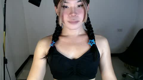 Snapshot of dazzzlingcarol chatting on 25, 6, 2026 dazzzlingcarol online show from 25, 6, 2026