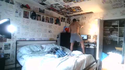 dbeamon92 online show from 11, 3, 2026