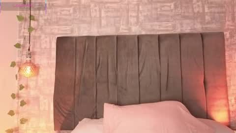 dea_athenea online show from 3, 12, 2025