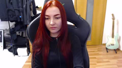 Snapshot of dead_girll chatting on 25, 12, 2024 freak online show from 25, 12, 2024