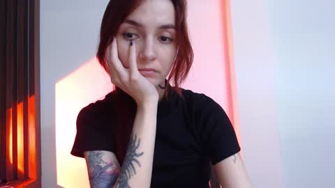 Snapshot of dead_girll chatting on 24, 10, 2025 freak online show from 24, 10, 2025