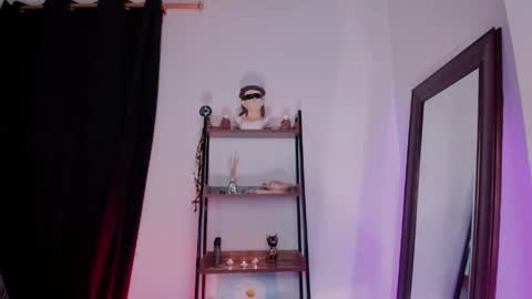 Leyla Grey online show from 13, 3, 2026