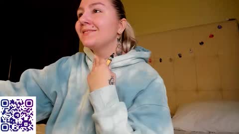 Debbie Mon Tue Fri Sun Sat GMT 3 1000am - 0400pm  online show from 4, 11, 2025