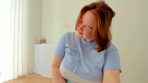 Snapshot of debbiewood chatting on 4, 6, 2026 DeboraDebbieDee online show from 4, 6, 2026
