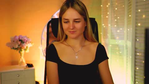 Debora online show from 15, 4, 2026