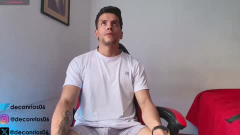 Snapshot of deconrios chatting on 12, 2, 2026 Santiago online show from 12, 2, 2026