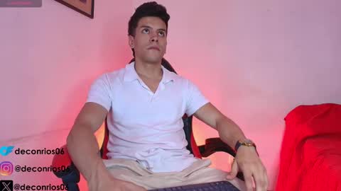 Snapshot of deconrios chatting on 15, 3, 2026 Santiago online show from 15, 3, 2026