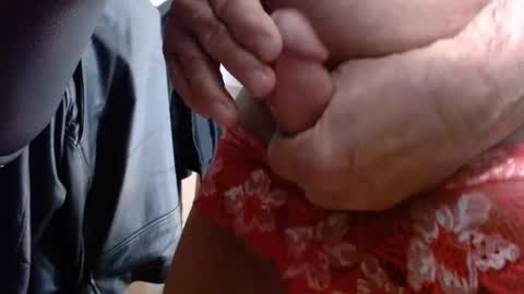 Snapshot of deeperjohnny chatting on 4, 11, 2025 deeperjohnny online show from 4, 11, 2025