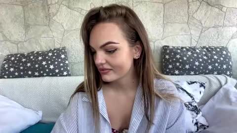 Snapshot of deeplookscouple chatting on 8, 10, 2025 deeplookscouple online show from 8, 10, 2025