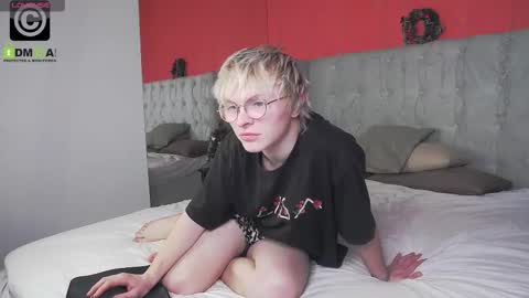 Snapshot of deficitt chatting on 20, 12, 2024 deficitt online show from 20, 12, 2024