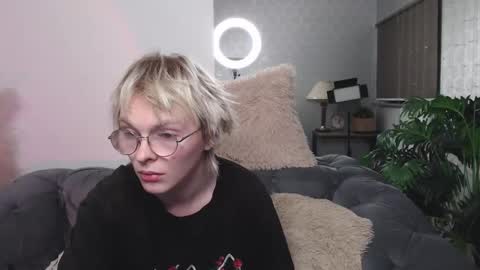 Snapshot of deficitt chatting on 23, 12, 2024 deficitt online show from 23, 12, 2024