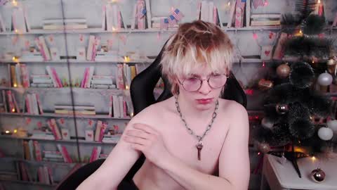 Snapshot of deficitt chatting on 9, 1, 2025 deficitt online show from 9, 1, 2025