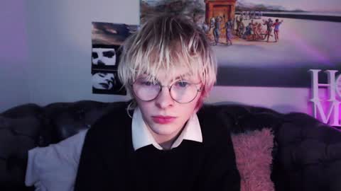 Snapshot of deficitt chatting on 28, 1, 2025 deficitt online show from 28, 1, 2025