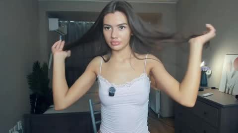 Laura online show from 23, 5, 2026