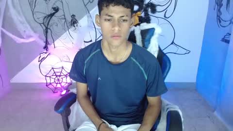 Snapshot of deivid_bigcock1 chatting on 23, 10, 2025 Deivid online show from 23, 10, 2025