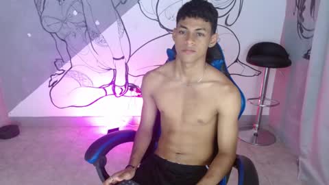 Snapshot of deivid_bigcock1 chatting on 30, 11, 2025 Deivid online show from 30, 11, 2025