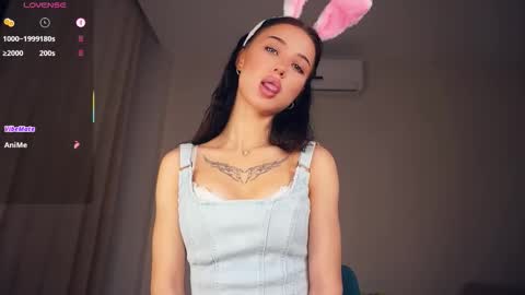 Hello everyone Im Tessa Make yourself comfortable. Were going to have fun together  online show from 26, 11, 2025