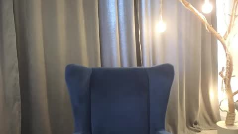 deliaeffy online show from 18, 4, 2026