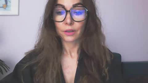 Snapshot of delilah_sweet chatting on 2, 12, 2025 delilah_sweet online show from 2, 12, 2025