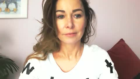 Snapshot of delilah_sweet chatting on 15, 1, 2026 delilah_sweet online show from 15, 1, 2026