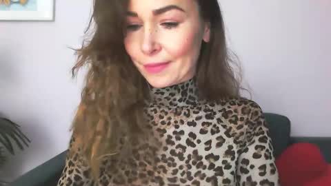 Snapshot of delilah_sweet chatting on 5, 2, 2026 delilah_sweet online show from 5, 2, 2026