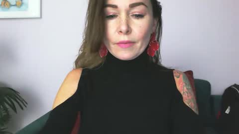 Snapshot of delilah_sweet chatting on 12, 2, 2026 delilah_sweet online show from 12, 2, 2026