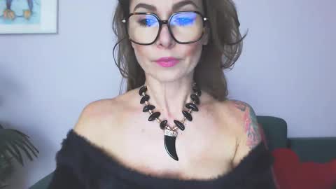 Snapshot of delilah_sweet chatting on 13, 4, 2026 delilah_sweet online show from 13, 4, 2026