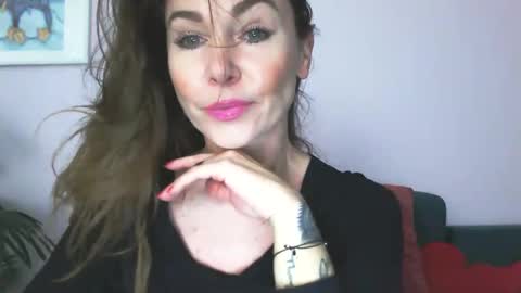 Snapshot of delilah_sweet chatting on 14, 4, 2026 delilah_sweet online show from 14, 4, 2026