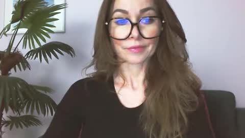 Snapshot of delilah_sweet chatting on 12, 5, 2026 delilah_sweet online show from 12, 5, 2026
