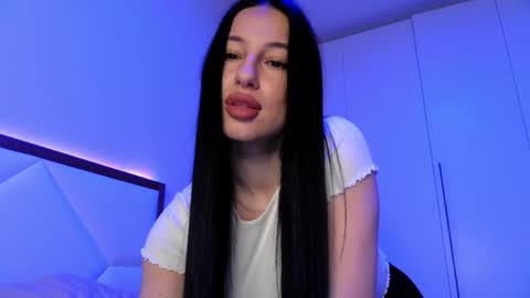 delly_love online show from 16, 4, 2026