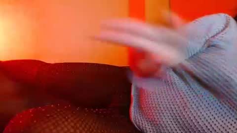 Delphine online show from 12, 2, 2025