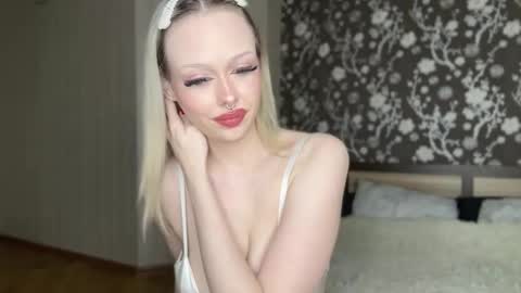 Demi online show from 2, 12, 2025