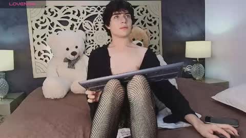 Snapshot of demon_foxx chatting on 1, 5, 2026 online show from 1, 5, 2026