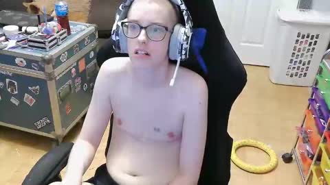 Snapshot of demyx981 chatting on 17, 10, 2025 Demyx Time online show from 17, 10, 2025