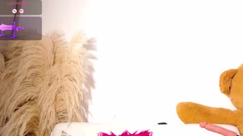 Snapshot of deniisswet chatting on 15, 10, 2025 online show from 15, 10, 2025