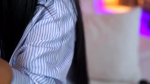 denisedevilles online show from 1, 2, 2025