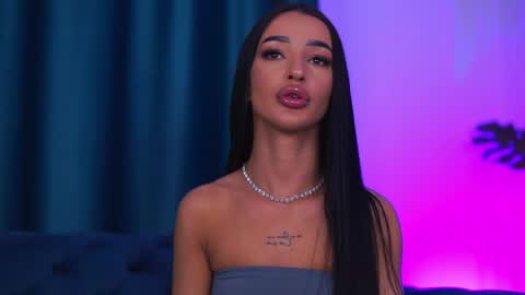 denisedevilles online show from 28, 4, 2026