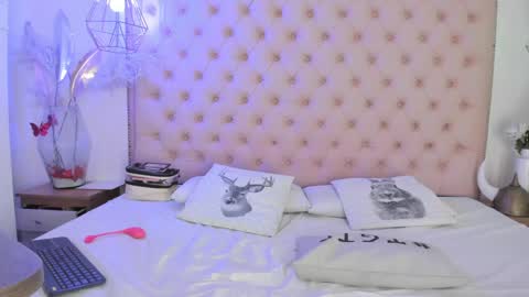 Snapshot of denisse_logan chatting on 18, 5, 2026 denisse_logan online show from 18, 5, 2026