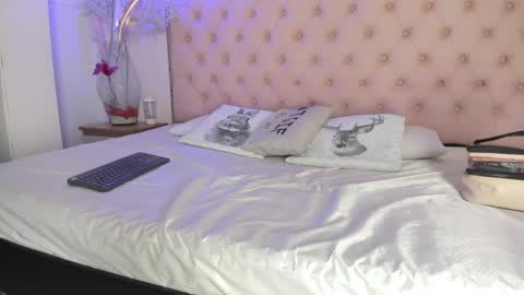 Snapshot of denisse_logan chatting on 5, 6, 2026 denisse_logan online show from 5, 6, 2026