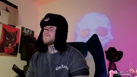 Oliver online show from 5, 11, 2025