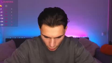 Den online show from 31, 10, 2025