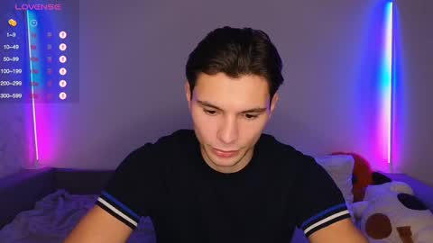 Den online show from 3, 12, 2025