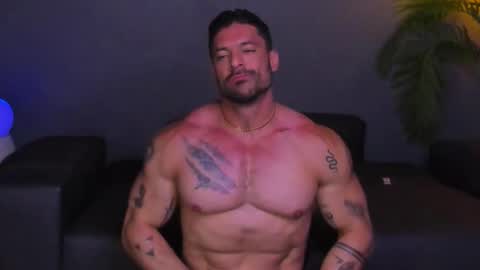 dennis_cox_ online show from 22, 11, 2025