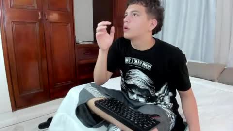 Dennis online show from 18, 4, 2026