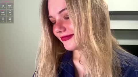 Snapshot of deonnahobb chatting on 17, 5, 2026 Luna online show from 17, 5, 2026