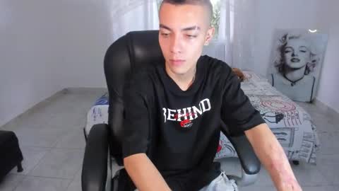 Dereck Boy online show from 5, 12, 2025