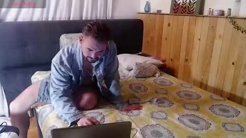 Dereck Mills3 online show from 11, 1, 2026