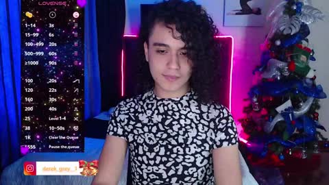 Snapshot of derek_greyy_ chatting on 4, 1, 2025 derek grey online show from 4, 1, 2025