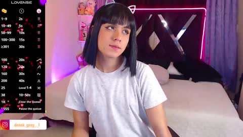 Snapshot of derek_greyy_ chatting on 12, 3, 2025 derek grey online show from 12, 3, 2025