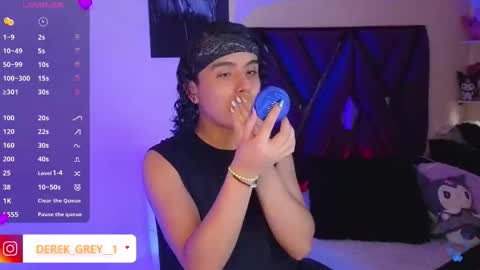 Snapshot of derek_greyy_ chatting on 15, 9, 2025 derek grey online show from 15, 9, 2025